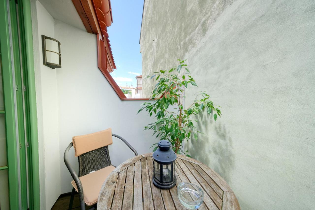 Apartment Nobles