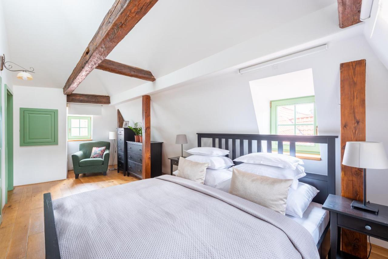 Apartment Nobles *